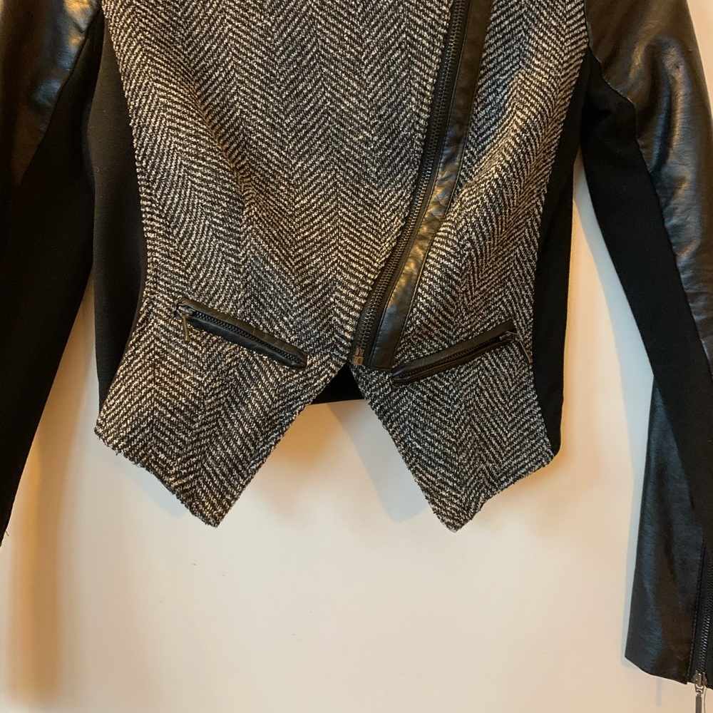 Jacket - Picture 3 of 7